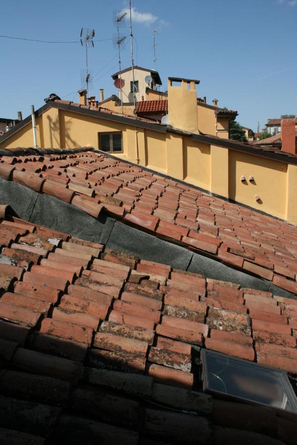 Alloggio Incantevole Sui Tetti Di Bolonia Exterior foto